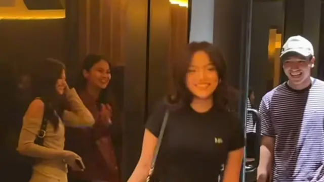 Fuji An saat mendapatkan kejutan ulang tahun dengan gaya santai. [@fuji_an]