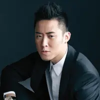 Tak hanya berwajah ganteng, para pengusaha asal Malaysia ini kaya di usia muda. 