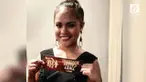 Waode Soia  peserta audisi kontes dangdut mendadak viral di media sosial. Waode dianggap mendapat komentar nyinyir dari Iis Dahlia dan dibela warganet. Kini Waode mulai buka suara.