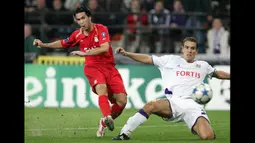 Luis Garcia merupakan bagian dari skuad Liverpool yang memenangi trofi Liga Champions pada tahun 2005. Mantan pemain Barcelona itu juga berhasil membawa The Reds ke final lagi pada tahun 2007. (Foto: AFP/John Thys)