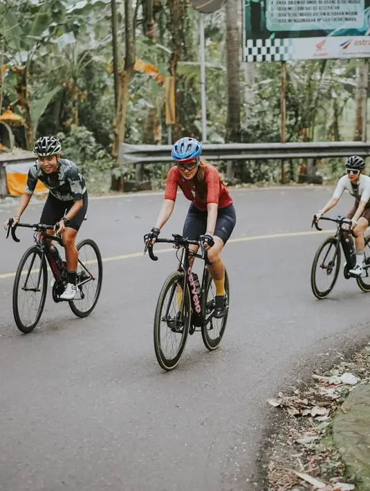 Luna Maya (Instagram/lunamaya)