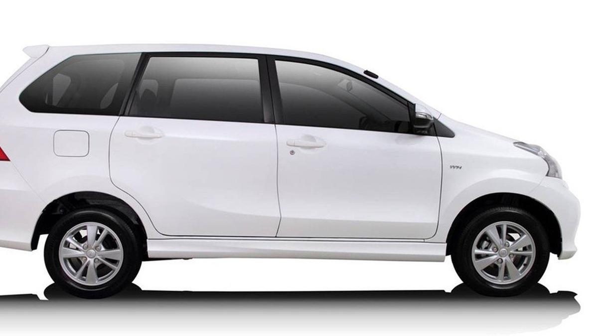Avanza Putih, Salah Satu Mobil Bekas Terlaris di Solo - Berita Otosia.com