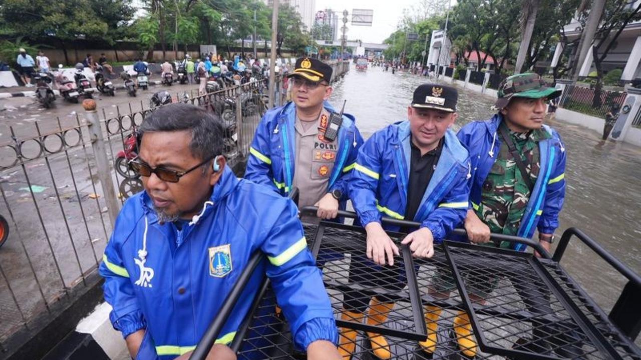 Forkopimko Tinjau Lokasi Terdampak Banjir Jakarta Utara, Warga Diimbau Waspada