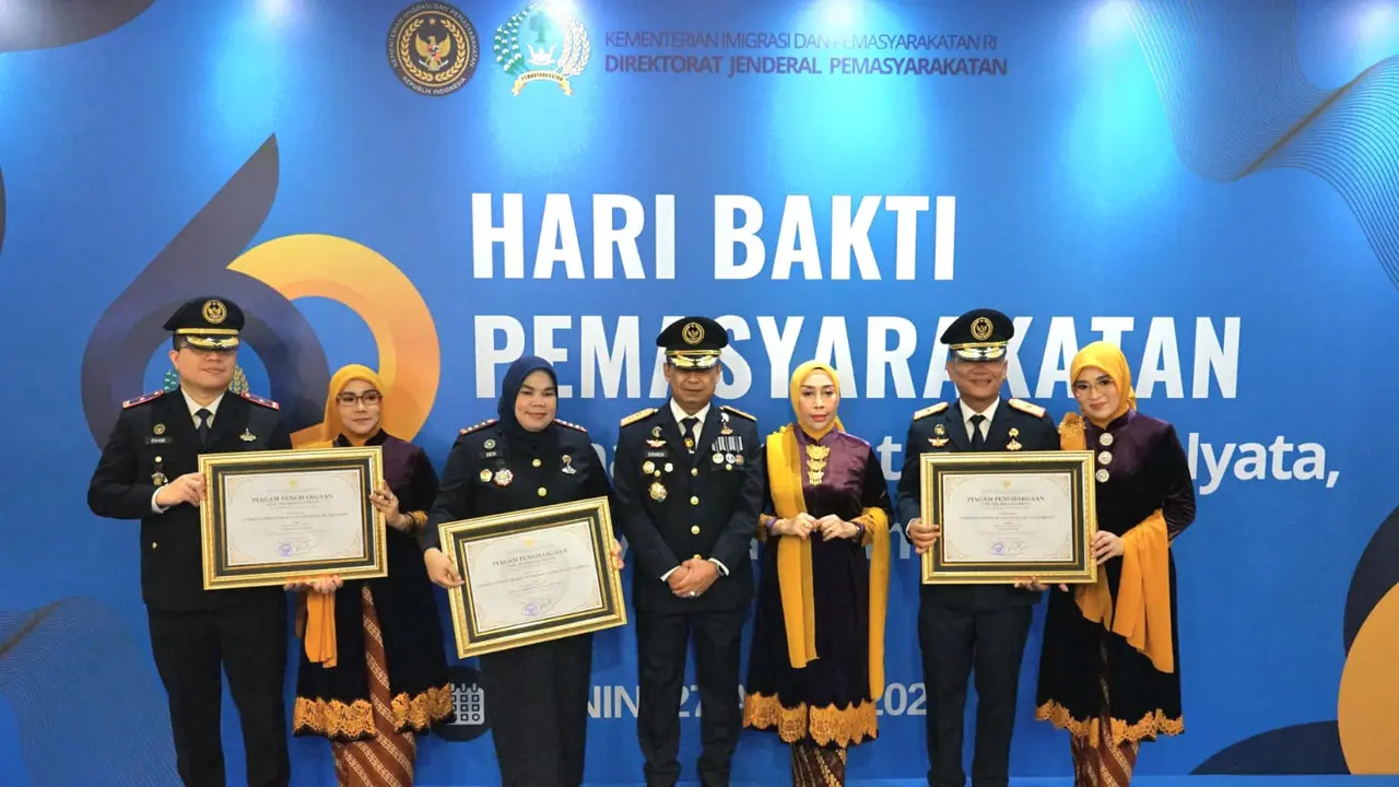 Lembaga Pemasyarakatan (Lapas) Kelas I Palembang meraih penghargaan Peringkat Pertama Kategori Klinik Lapas Terbaik tingkat nasional.
