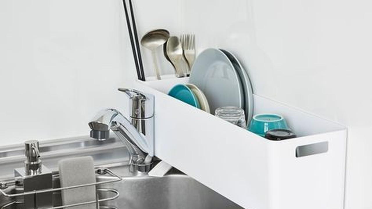 Rak Dapur dengan desain sederhana dan minimalis