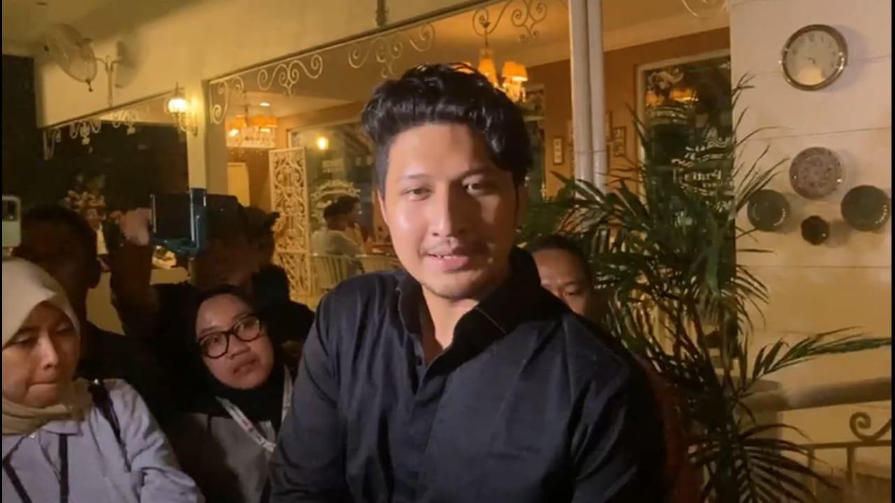 Aditya Zoni menganggap kakaknya Ammar Zoni harus diobati bukan dipenjara.