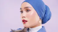 Beauty influencer Ashilla Sikado berbagi catatan Ramadan dan Lebaran 2024 yang baru saja lewat. Salah satunya, tren riasan yang digandrungi masyarakat. (Foto: Dok. Instagram @ashillasikado)