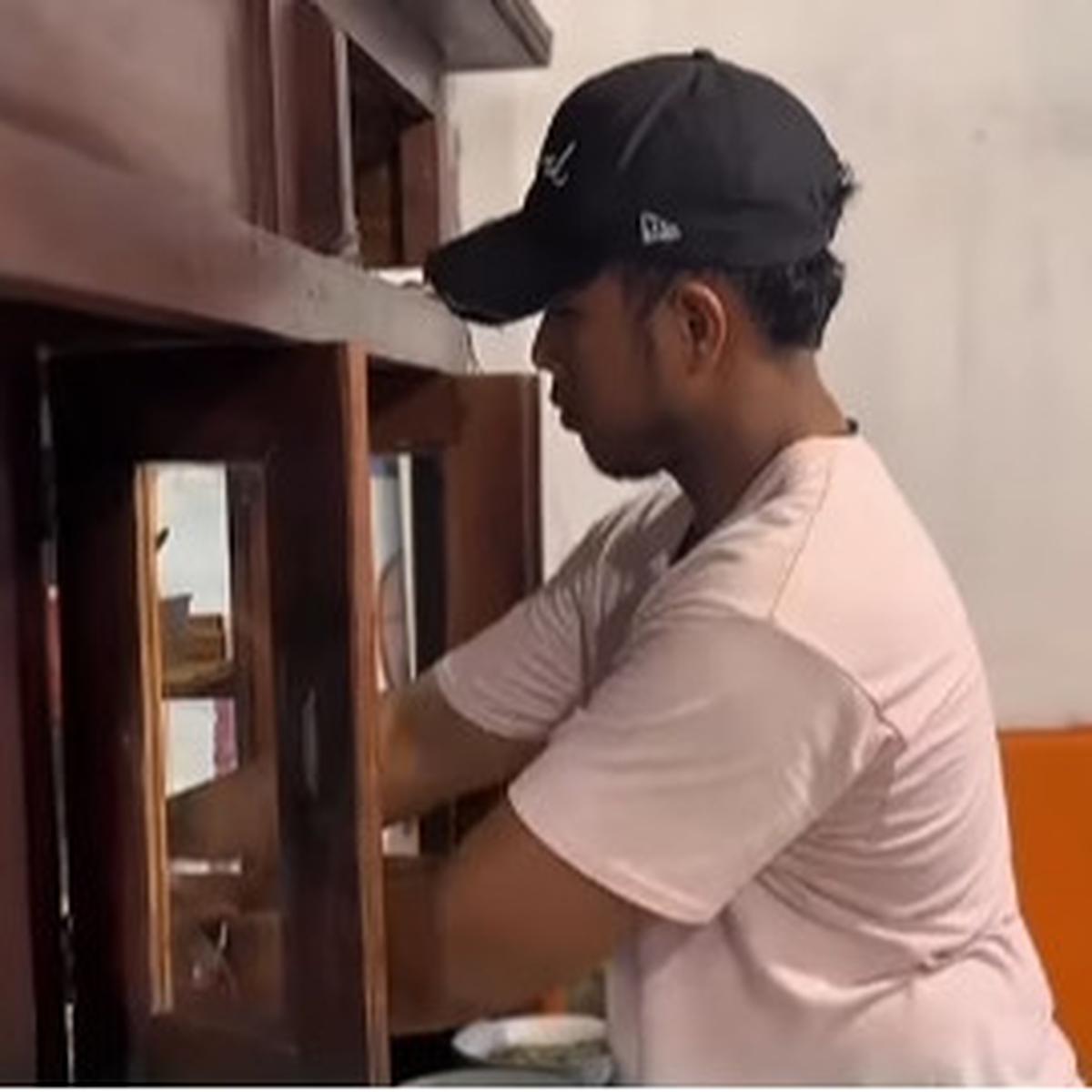 Kisah Pedagang Bakso