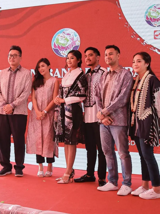 Tampilan Erina Gudono Dampingi Kaesang yang Jadi Sorotan, Padukan Etnik dan Heels Mahal