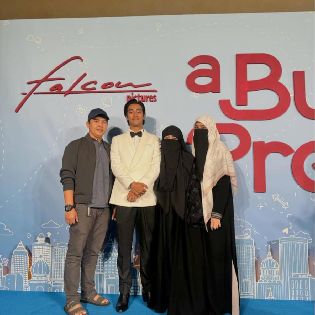 Hadiri Premiere 'A BUSINESS PROPOSAL', Umi Pipik Sampaikan Pesan Menyentuh untuk Abidzar