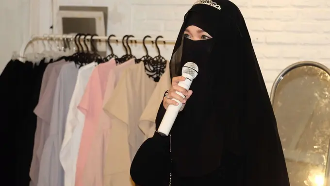[Bintang] Niqab
