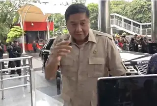 Menteri Perumahan dan Kawasan Permukiman (PKP), Maruarar Sirait, di Komisi Pemberantasan Korupsi (KPK) Jakarta, Rabu (21/1) (Liputan6.com/Muhamad Radityo Priyasmoro)