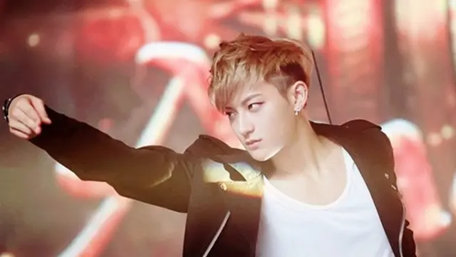 Hengkang dari EXO, Tao Terlihat Sibuk di Dapur Rekaman