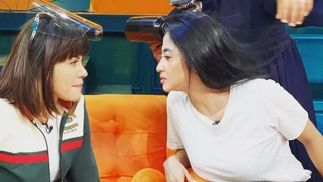 Dinar Candy dan Dewi Perssik