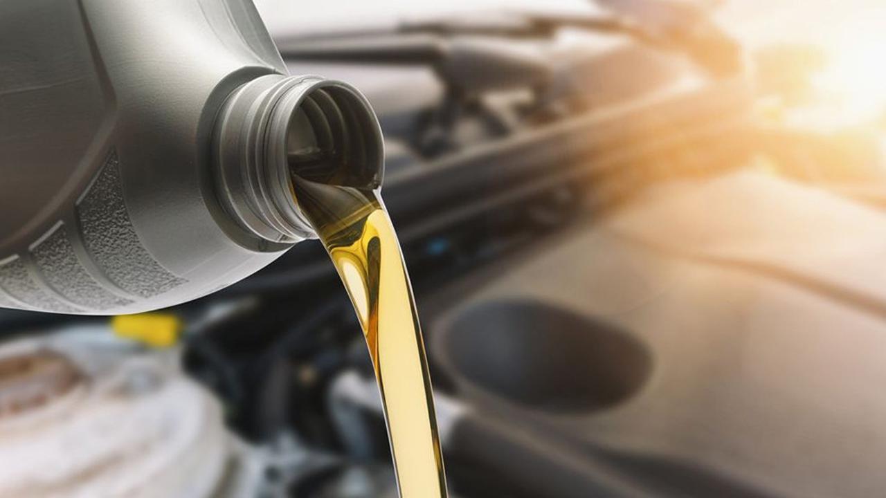 Hemat Uang Servis, Ini Panduan Ganti Oli Mobil Matic di Rumah Anti Ribet