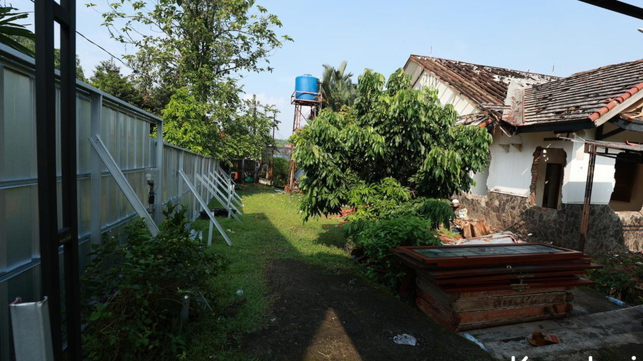 9 Potret Rumah Atalarik Syach yang Dieksekusi Aparat, Dinding Rumah Jebol dan Genteng Hancur