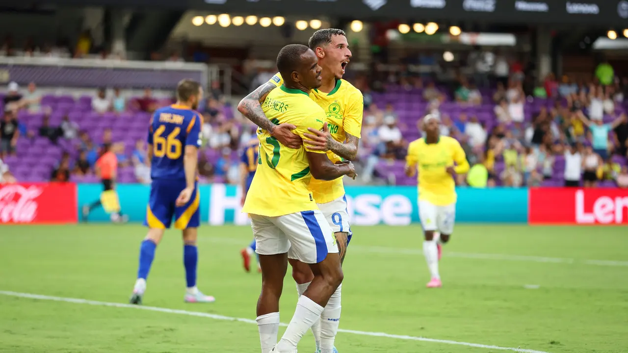 Pertandingan antara Mamelodi Sundowns FC melawan Ulsan HD FC
