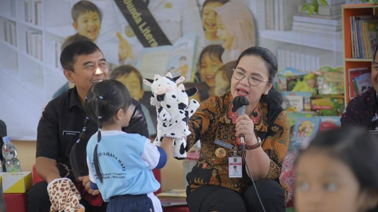 Fakta Unik 3 Sekolah Pertama: Roadshow Bunda Literasi Semarang Kobarkan Semangat Gemar Membaca Sejak Dini