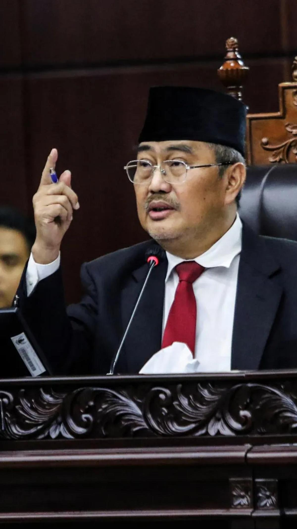 Pelanggaran itu meliputi prinsip keperpihakan, integritas, independensi, kepantasan, dan kesopanan.<br>