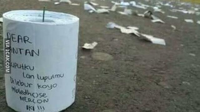 6 Bentuk Petasan Ini Kelewat Unik, Nyeleneh Banget