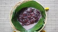 bubur ketan hitam (sumber: Wikimedia Commons)