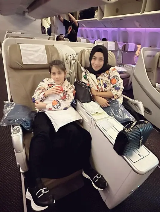 <p>[Instagram/siti_perk]</p>