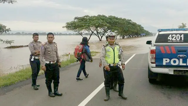 Banjir di Tol Pejagan-Pemalang
