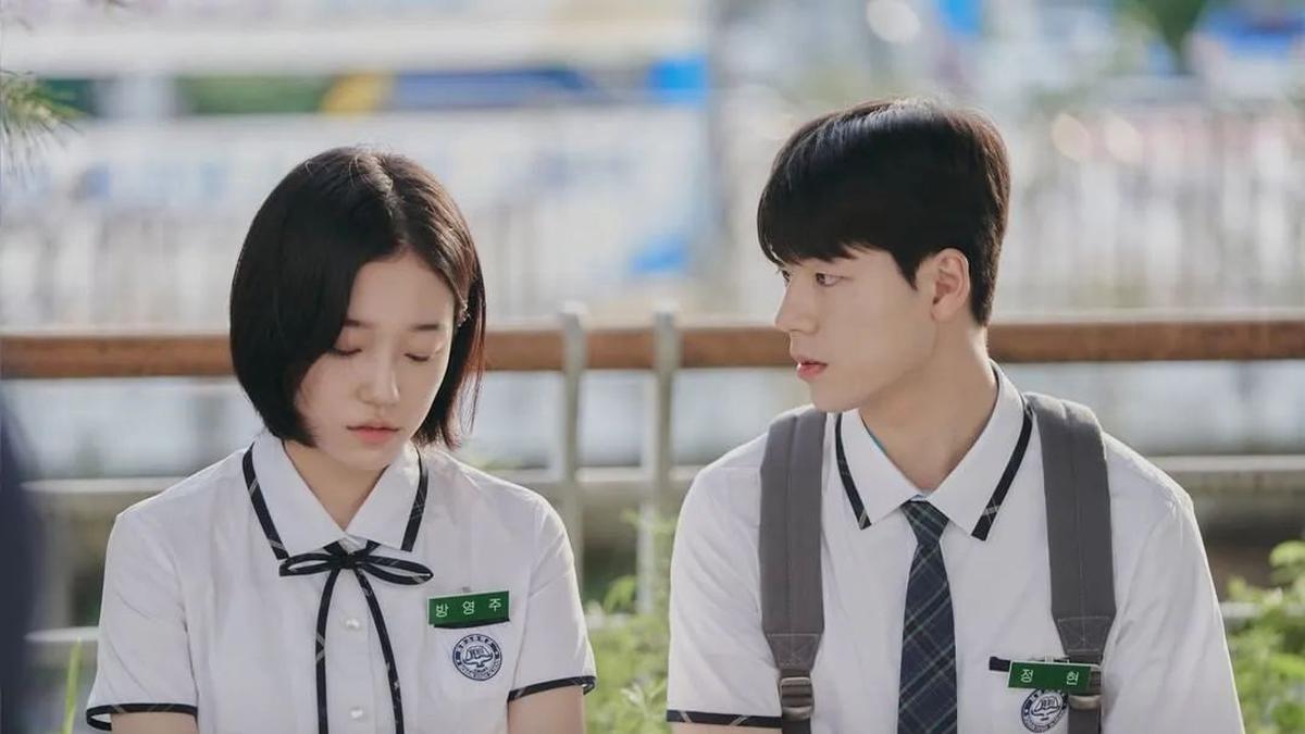 Kisahkan Cinta Masa Muda, Deretan Potret Yeongjoo dan Hyeon dalam Our