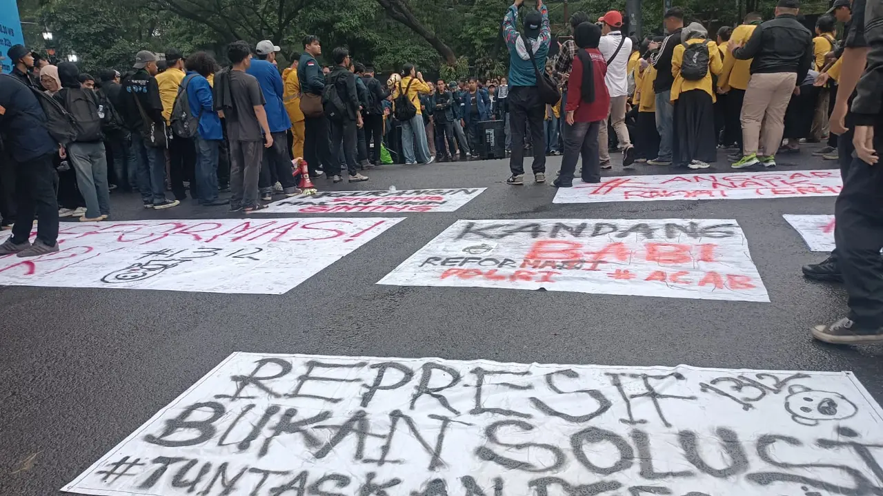 Demo di Polda Jateng soroti kinerja Polri