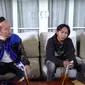 Fajar Sadboy saat berbincang dengan Denny Cagur. (Foto: Dok. YouTube Denny Cagur)