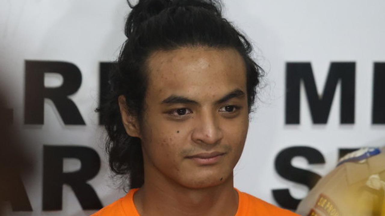 Dalam penyelidikan, polisi menemukan berbagai barang bukti yang memperkuat dugaan tindak pidana yang dilakukan oleh Vadel. Bukti-bukti tersebut termasuk hasil visum, keterangan saksi, serta rekaman komunikasi dari ponsel.
