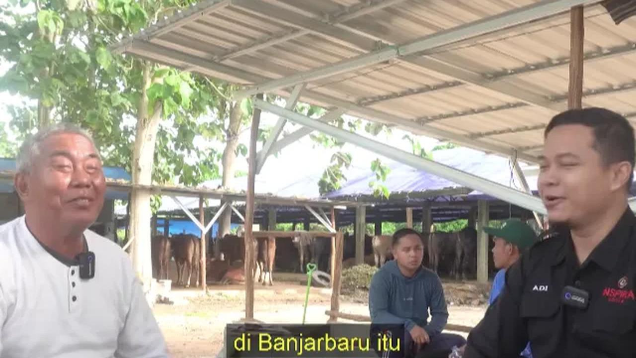 Pada tahun 1971 ia hijrah ke Banjarbaru dan menjalani profesinya sebagai tukang jualan kue hingga es keliling.<br>
