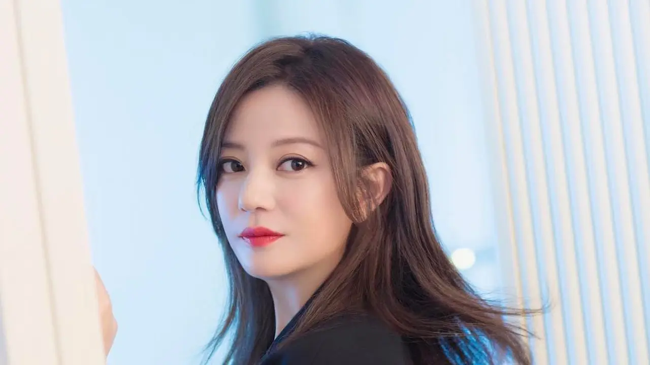 Vicky Zhao Masuk Dalam Daftar Hitam Pemerintah China, Ini 5 Fakta Sosoknya