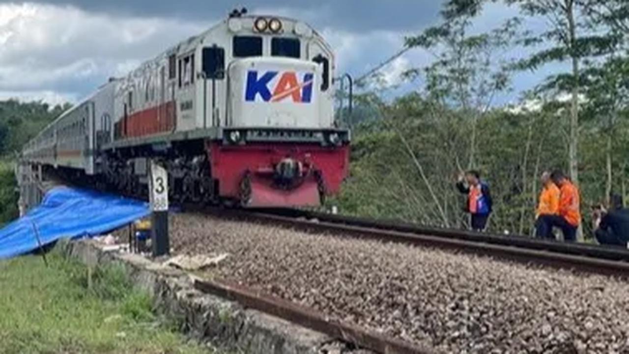 KAI Daop 6 Yogyakarta akan memberlakukan aturan bagi penumpang yang dengan sengaja melebihi relasi yang tertera ditiketnya. Sanksi yang mulai diterapkan hari ini berupa denda hingga sanksi.