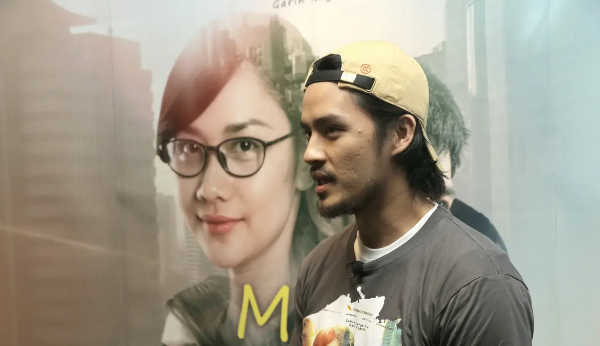 Mantan personel SM*SH itu merasa sangat bangga bisa ikut terlibat dalam film itu. Selain digarap oleh sutradara handal, Garin Nugroho, film itu dibintangi juga Bunga Citra Lestari. (Galih W. Satria/Bintang.com)