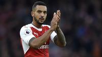 Penyerang Arsenal, Theo Walcott, tampil melawan Middlesbrough pada laga Premier League di Stadion Emirates, London, Sabtu (22/10/2016). Kedua tim bermain imbang 0-0. (Reuters/Hannah McKay)