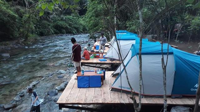Tenda camping di wisata Ilomata River Camp. Foto: Istimewa (Arfandi Ibrahim/Liputan6.com)