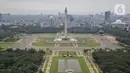Pemandangan Monumen Nasional berlatar permukiman dan perkantoran, Jakarta, Kamis (15/5/2025). (Liputan6.com/Angga Yuniar)