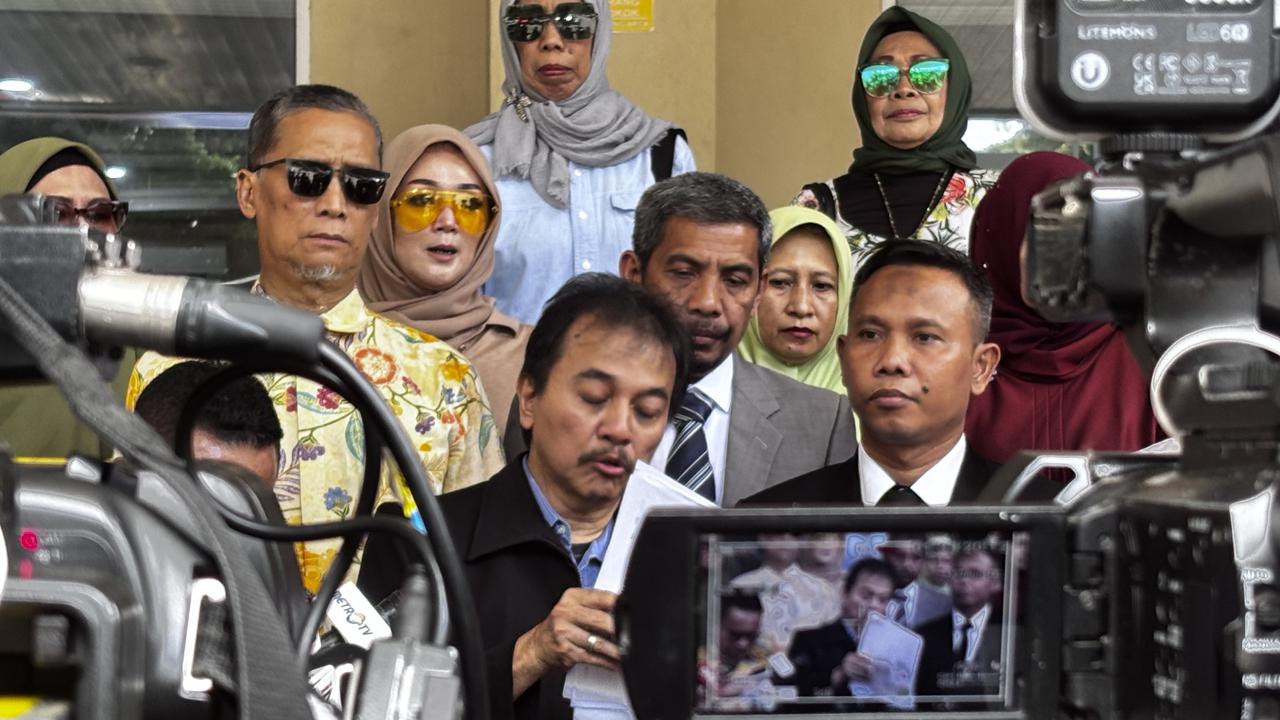 Kubu Jokowi Soal Roy Suryo dan Dokter Tifa Segera Disidang: Publik Bisa Dengar Argumentasi Berimbang