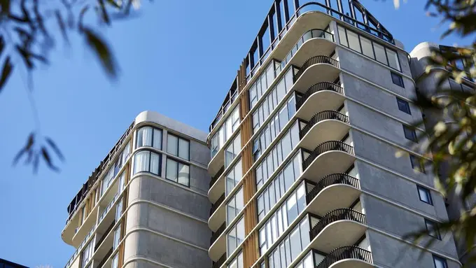 Konsep waterfall Apartement yang terinsprasi dari Kalimatan raih penghargaan