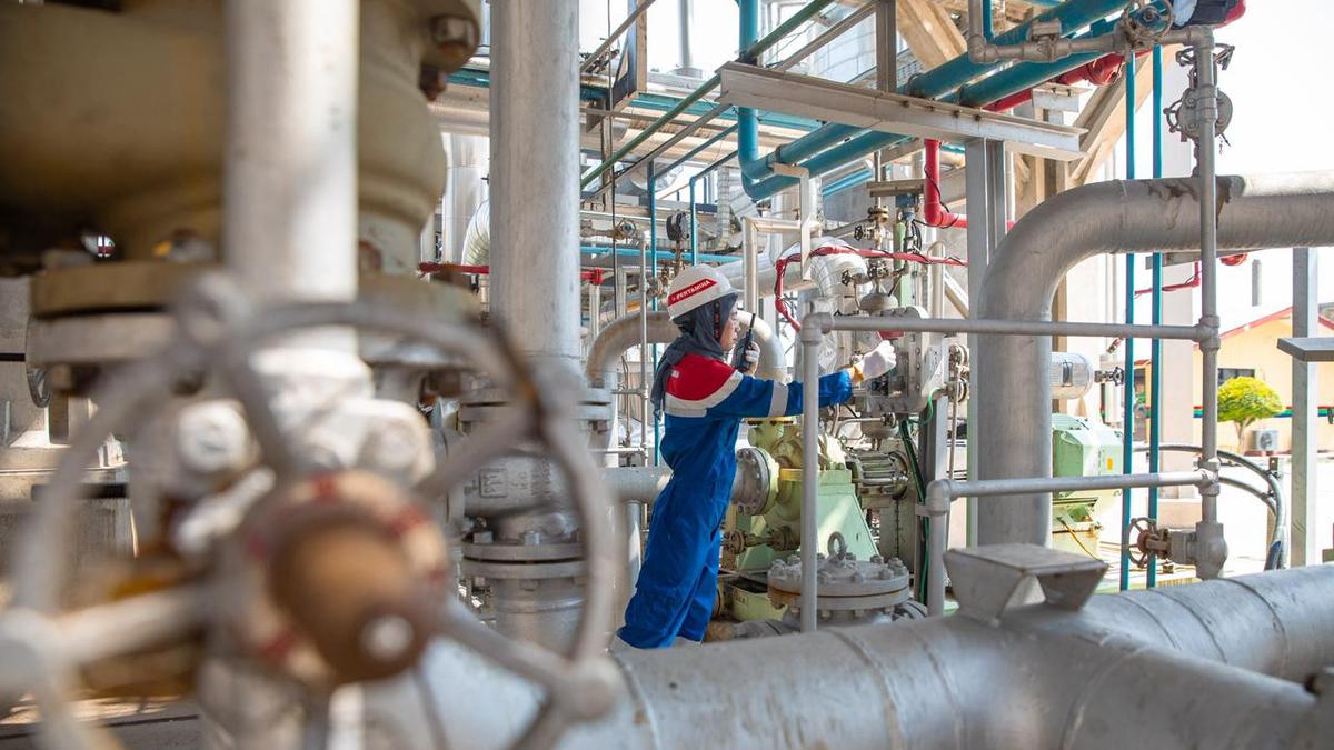 Begini Cara Pertamina Patra Niaga Menjaga Kualitas BBM Bensin, Solar, dan Avtur