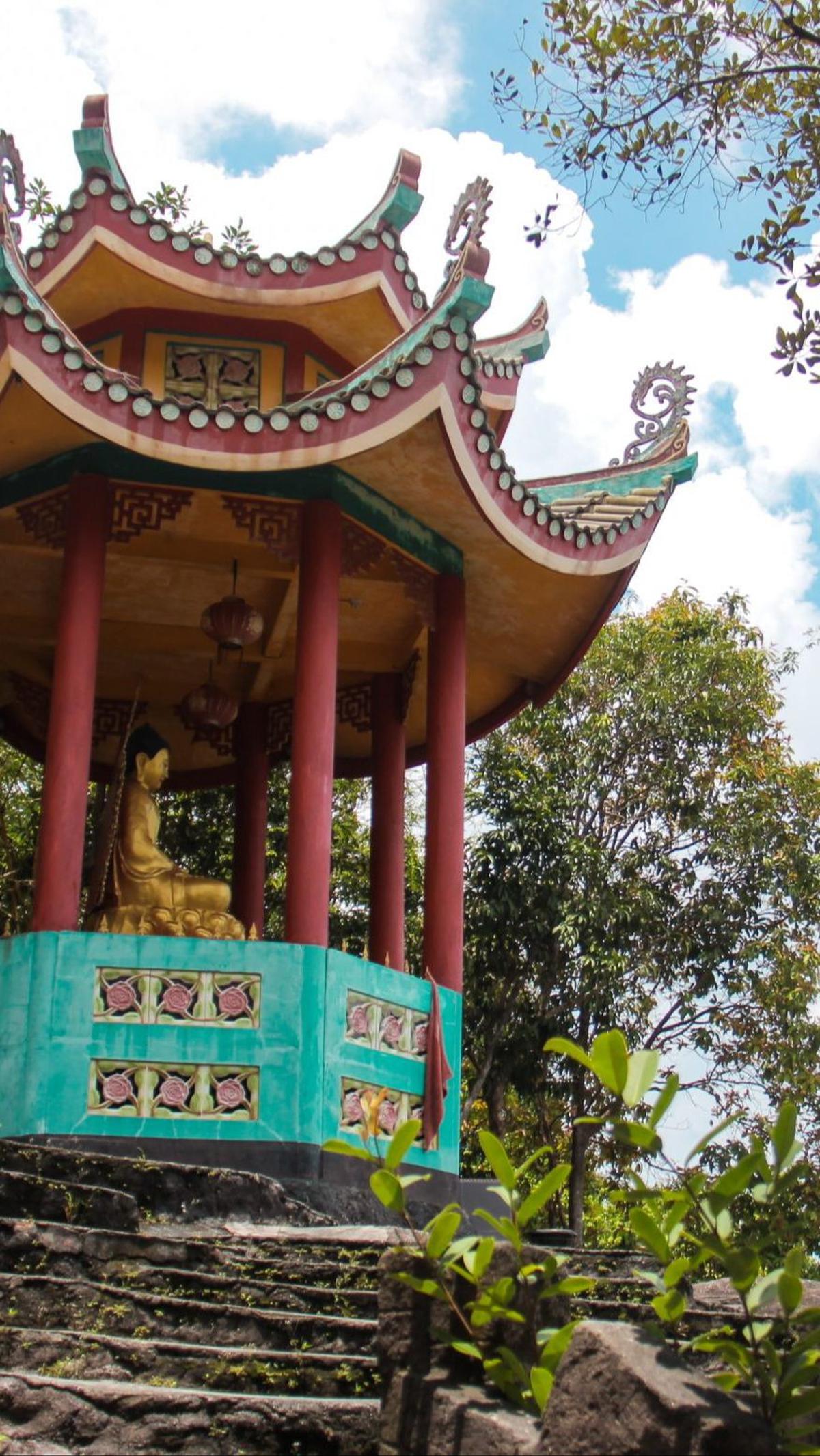 <b>4. Kuil Mahayana atau Fathin San</b>