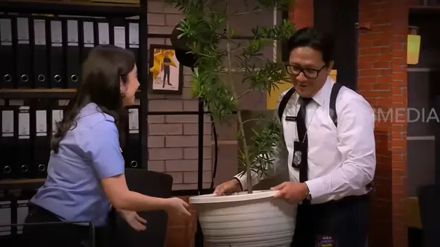 Amanda Rigby dan Andre Taulany di Lapor Pak! (credit: Youtube Trans TV Official)