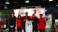 menjadi penyuplai resmi jersey yang dikenakan para atlet ofisial Tanah Air dalam Youth Olympic Games 2018 (Bola.com/Muhammad Ivan Rida)