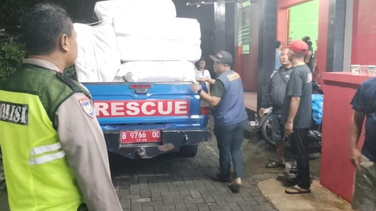 Pemkot Semarang Salurkan Bantuan Banjir, Warga Ngaliyan dan Tugu Terima Kebutuhan Dasar