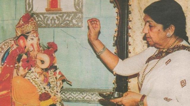 Lata Mengeshkar (Foto: Instagram/@Lata Mengeshkar)