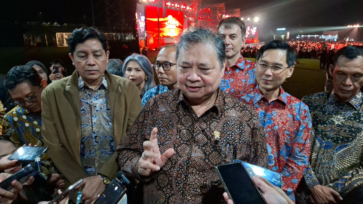 Menko Airlangga Ajak Pemilik Warung Kelontong SRC Gabung Koperasi Desa Merah Putih