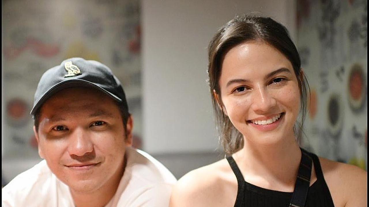 7 Pesona Juria Hartmans, Model Cantik yang Dekat dengan Gading Marten