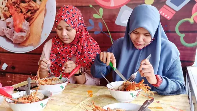 Habis COVID-19, Terbitlah Bakso Kepiting Jumbo di Palembang