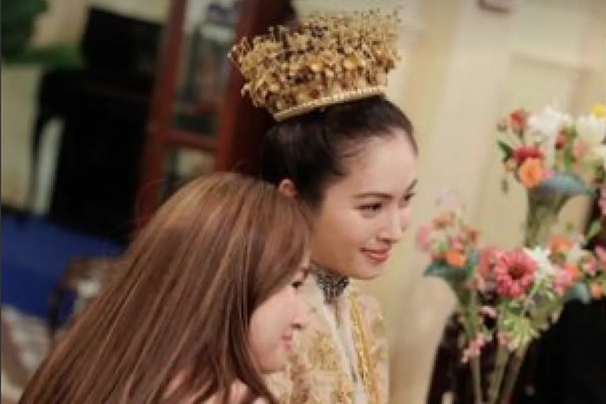 Nong Poy dan adik